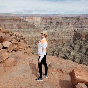 Meet your Posher, Arriell